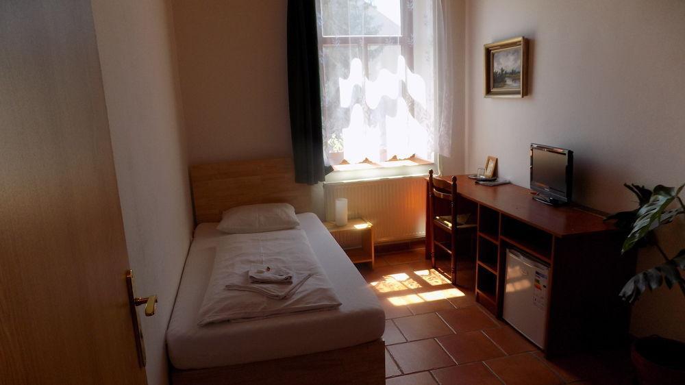 Hotel Kreta Кутна Гора Екстер'єр фото