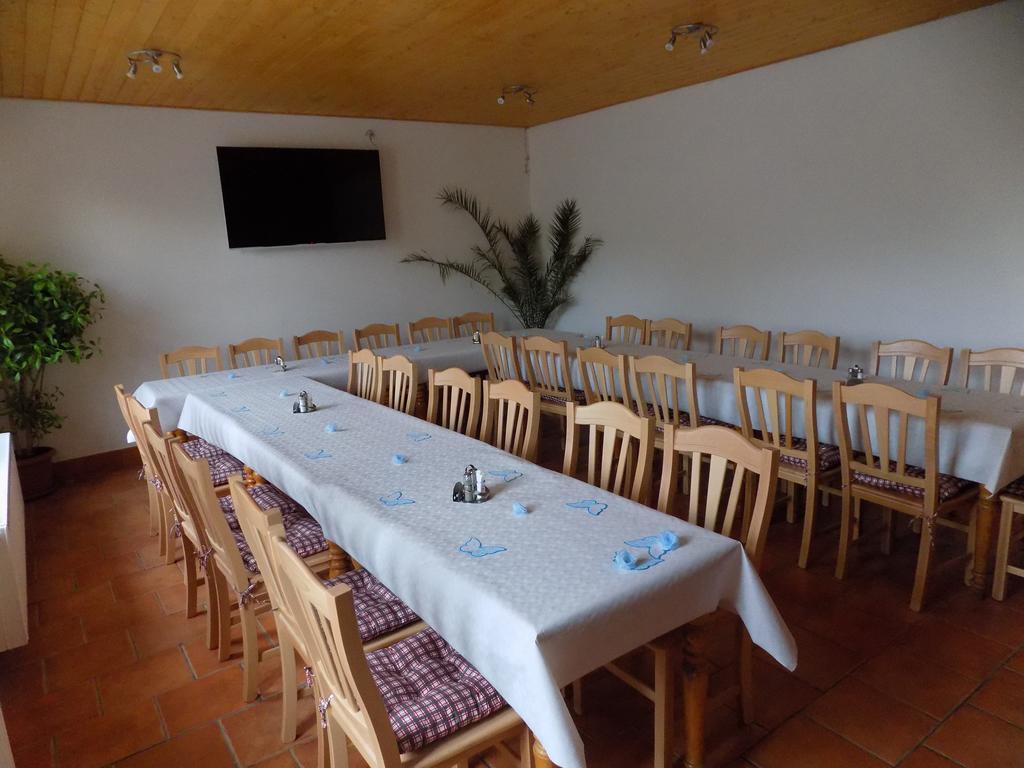 Hotel Kreta Кутна Гора Екстер'єр фото