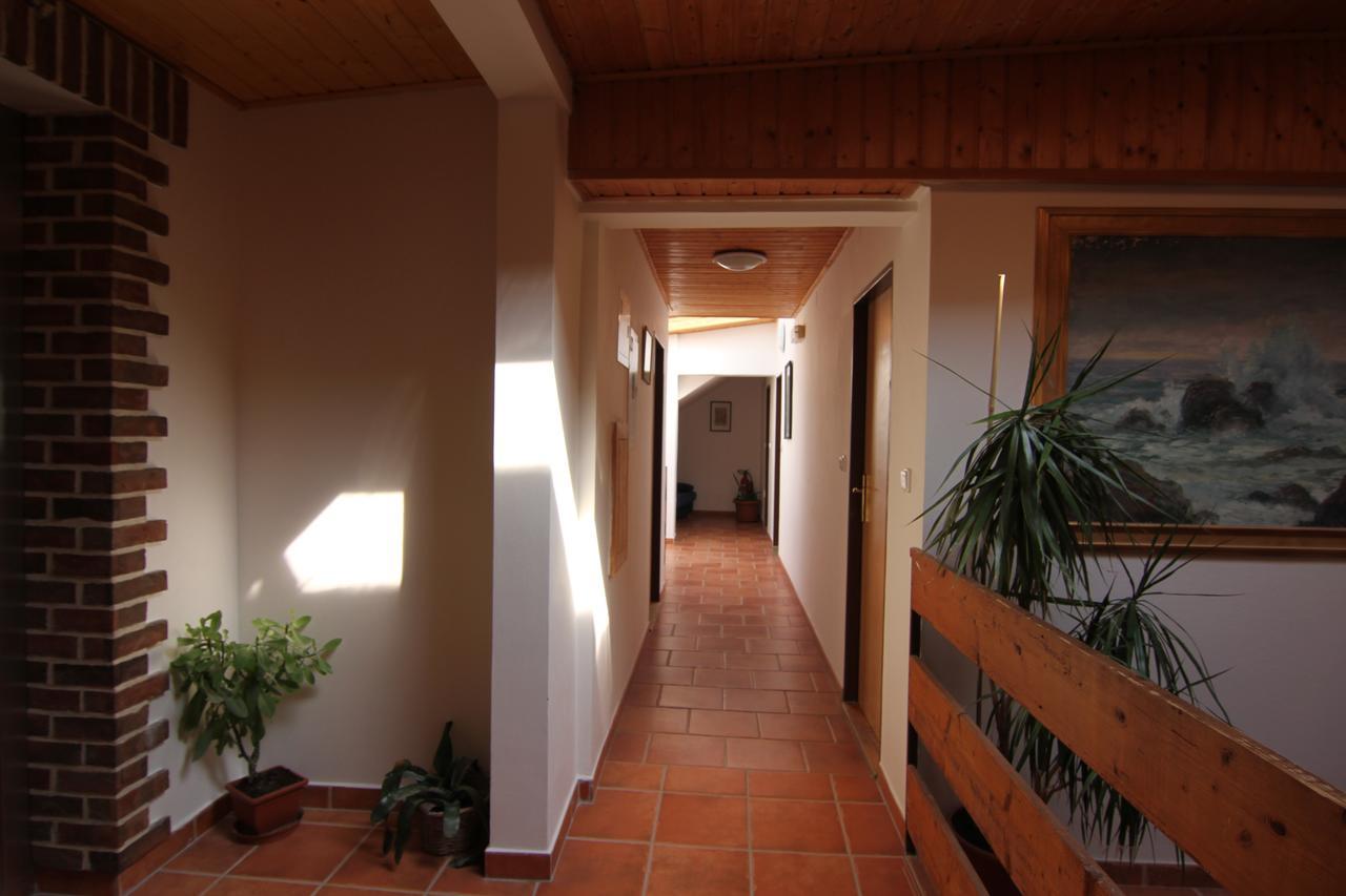 Hotel Kreta Кутна Гора Екстер'єр фото