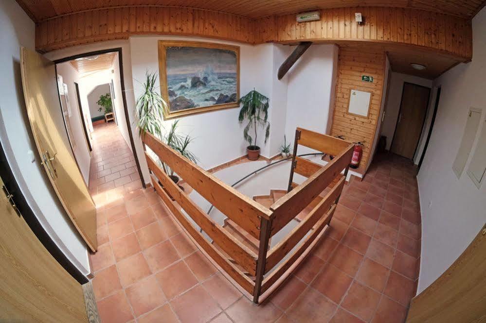 Hotel Kreta Кутна Гора Екстер'єр фото